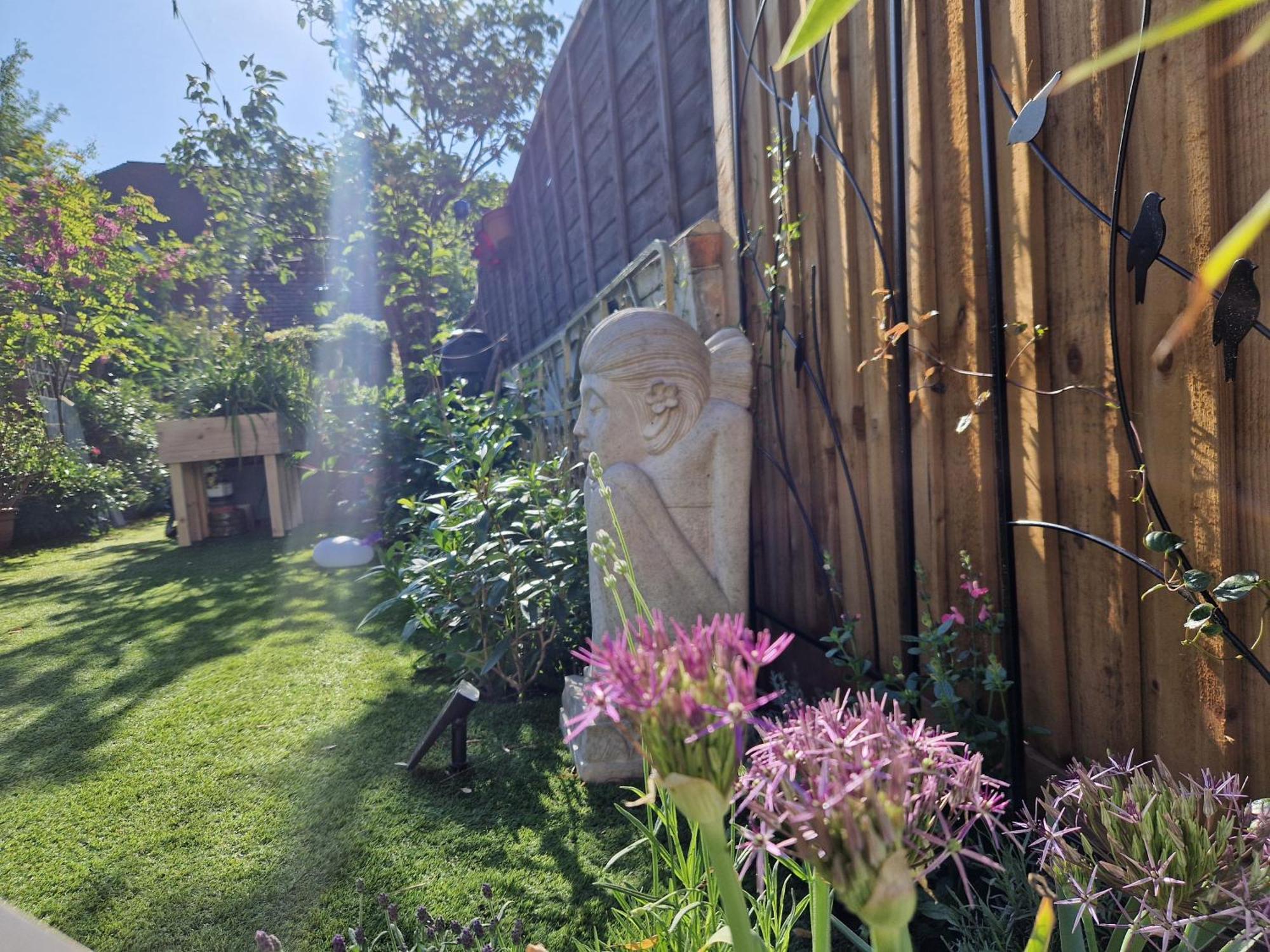 Lotus Pod House Homestay Horsell Exterior photo